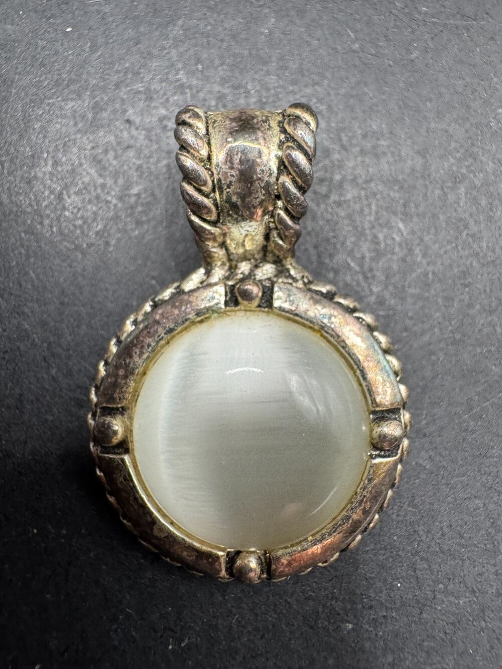Vintage Silver Tone Moonstone Designer Round Braided Pendant 24.1mm